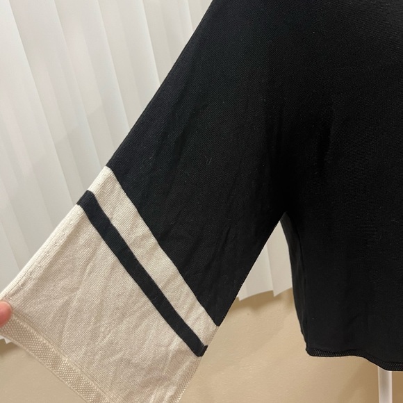 EILEEN FISHER blouse sweater size S/M. - Picture 4 of 13